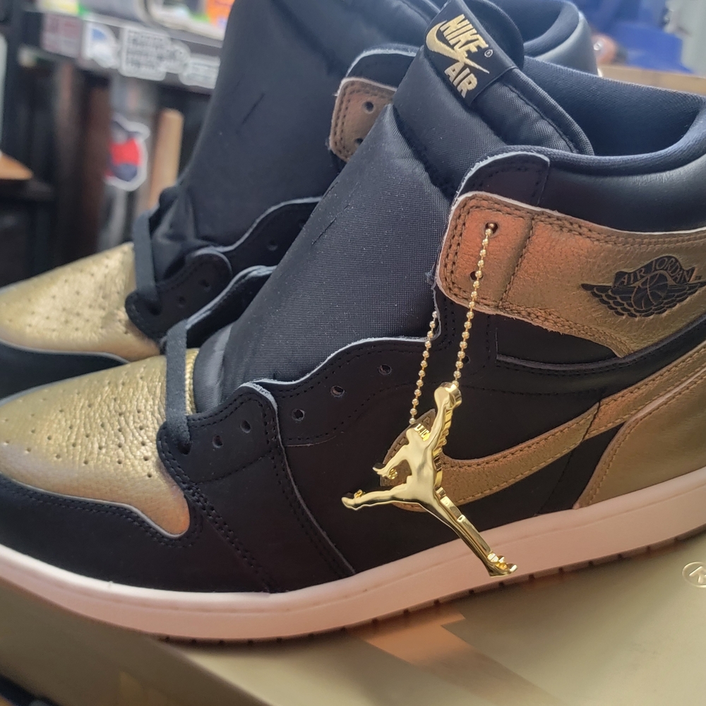 Black and Gold Jordan 1
